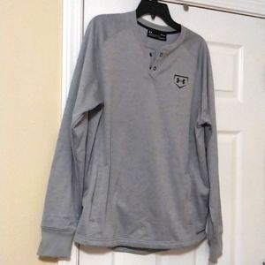 Under Armour Cold Gear pull over size medium